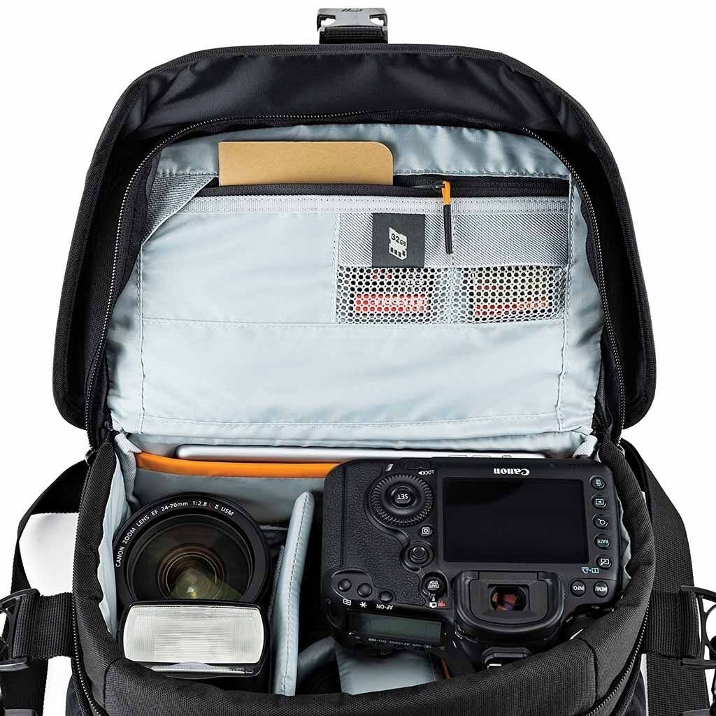 Lowepro Nova 180 AW II schwarz