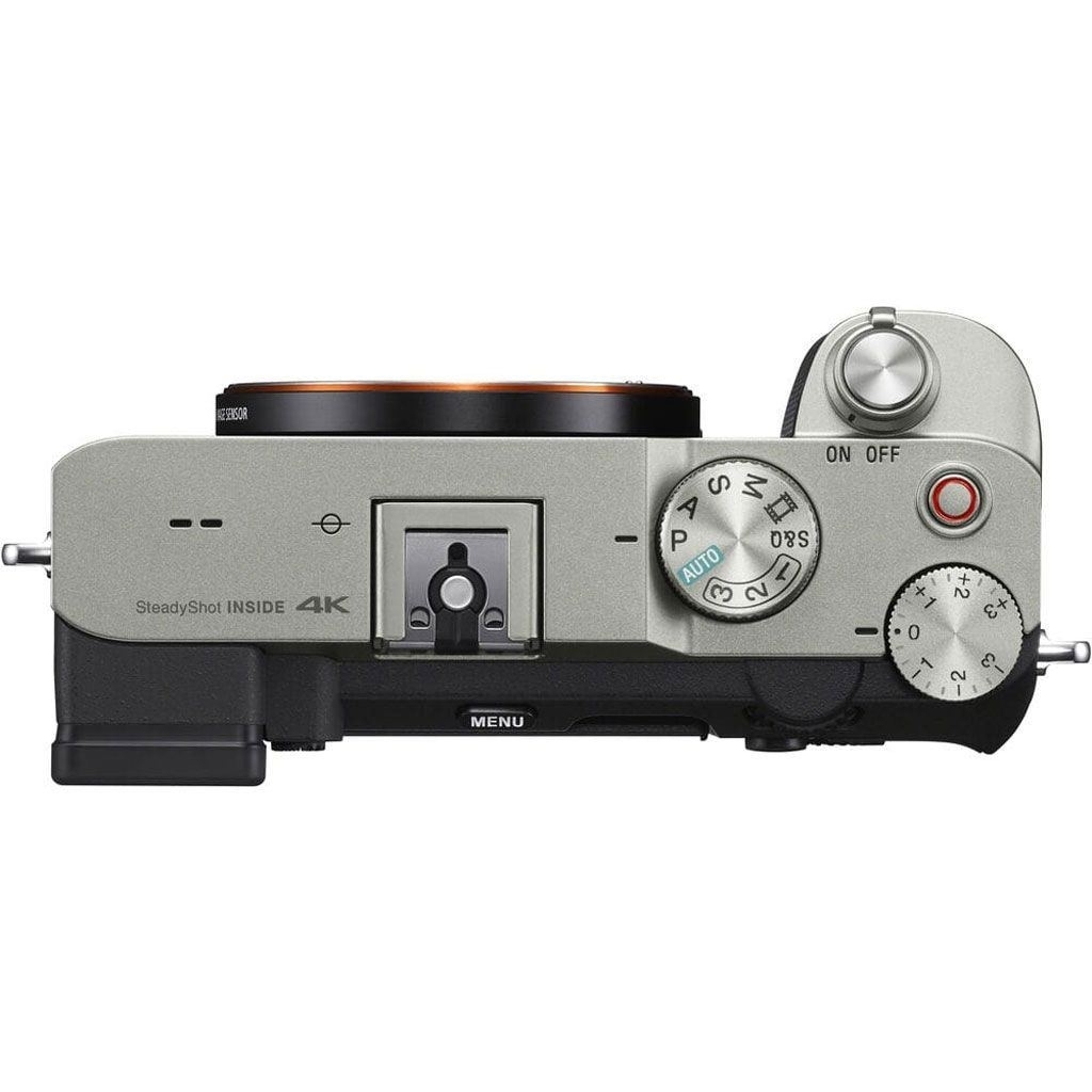 Sony Alpha 7C (ILCE7CS) silber inkl. Sigma 45mm 1:2,8 DG DN Contemporary + Tasche, UV-Filter und Display-Schutzglas GRATIS