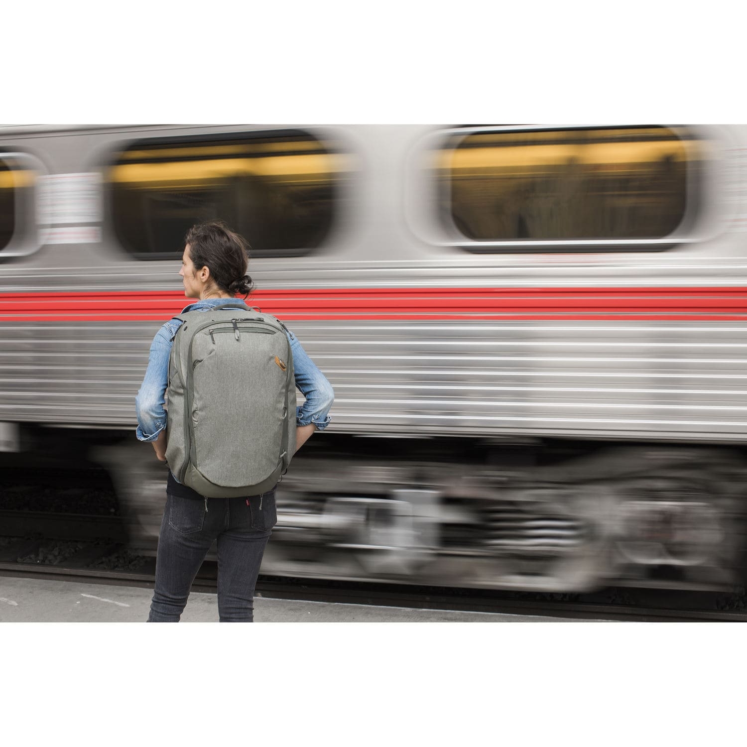 Peak Design Travel Backpack 45L sage