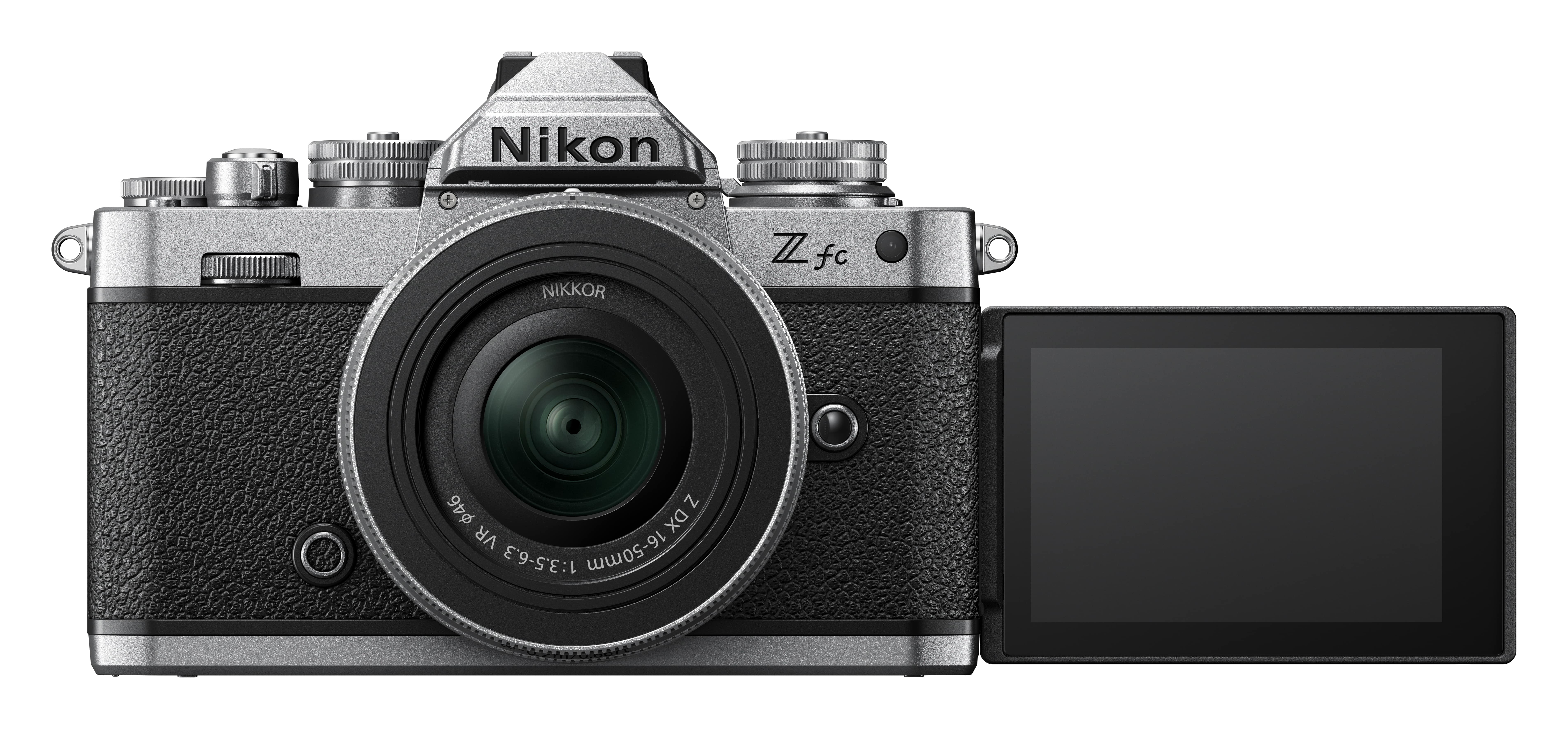 Nikon Z fc + Nikkor Z DX 16-50mm 1:3,5-6,3 VR silber