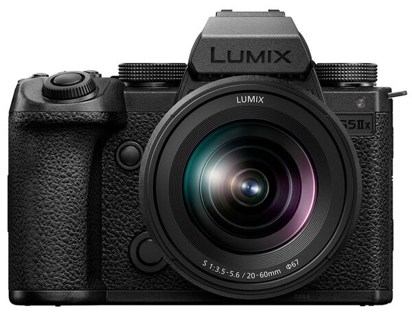 Panasonic LUMIX DC-S5 IIX (DC-S5M2XKE) + LUMIX S 20-60mm 1:3,5-5,6 (S-R2060E)