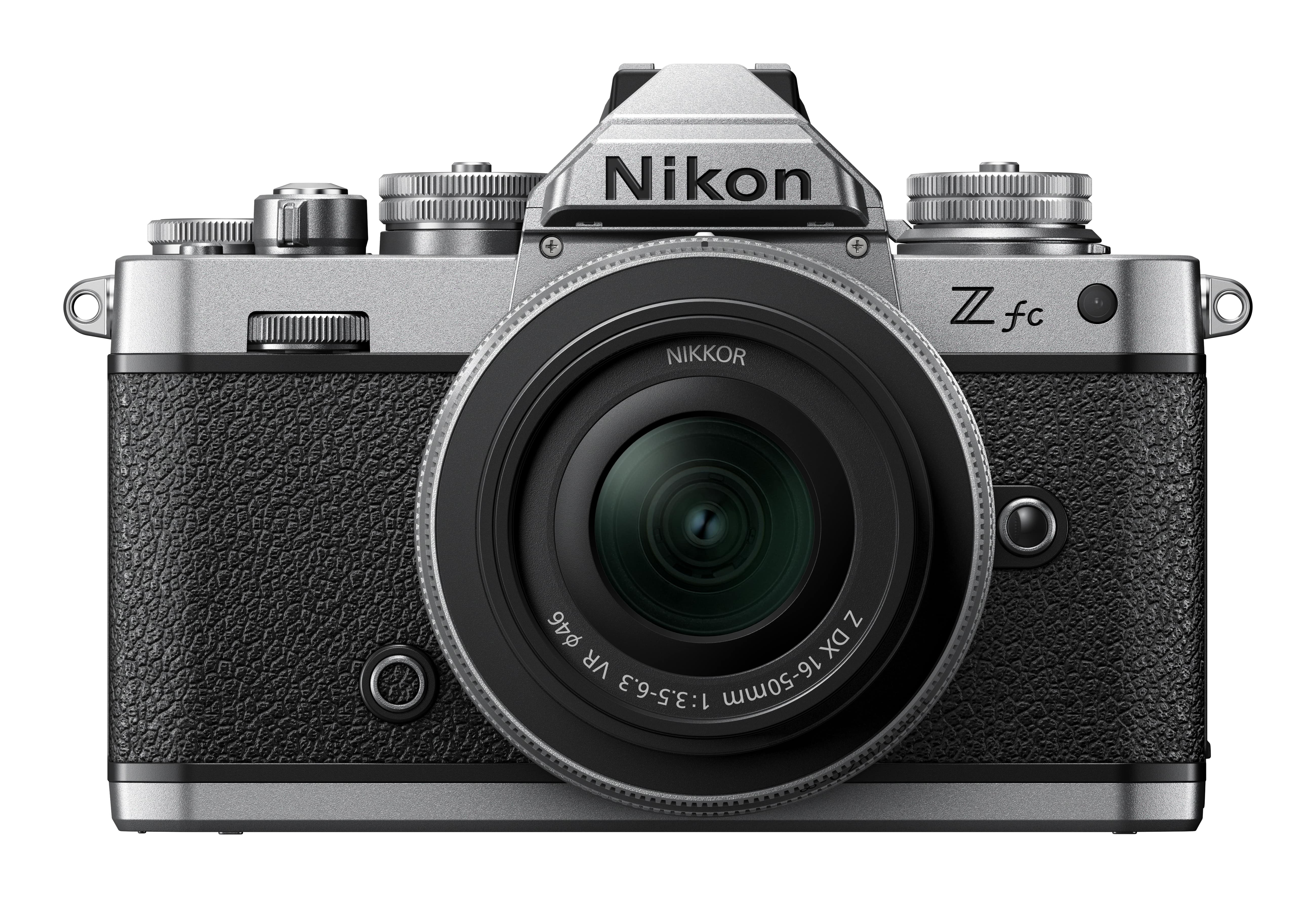 Nikon Z fc + NIKKOR Z DX 16-50mm 1:3,5-6,3 VR silber