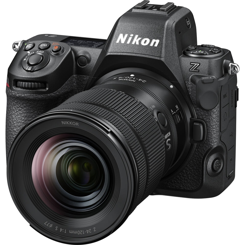 Nikon Z8 + Nikkor Z 24-200mm 1:4-6,3 VR