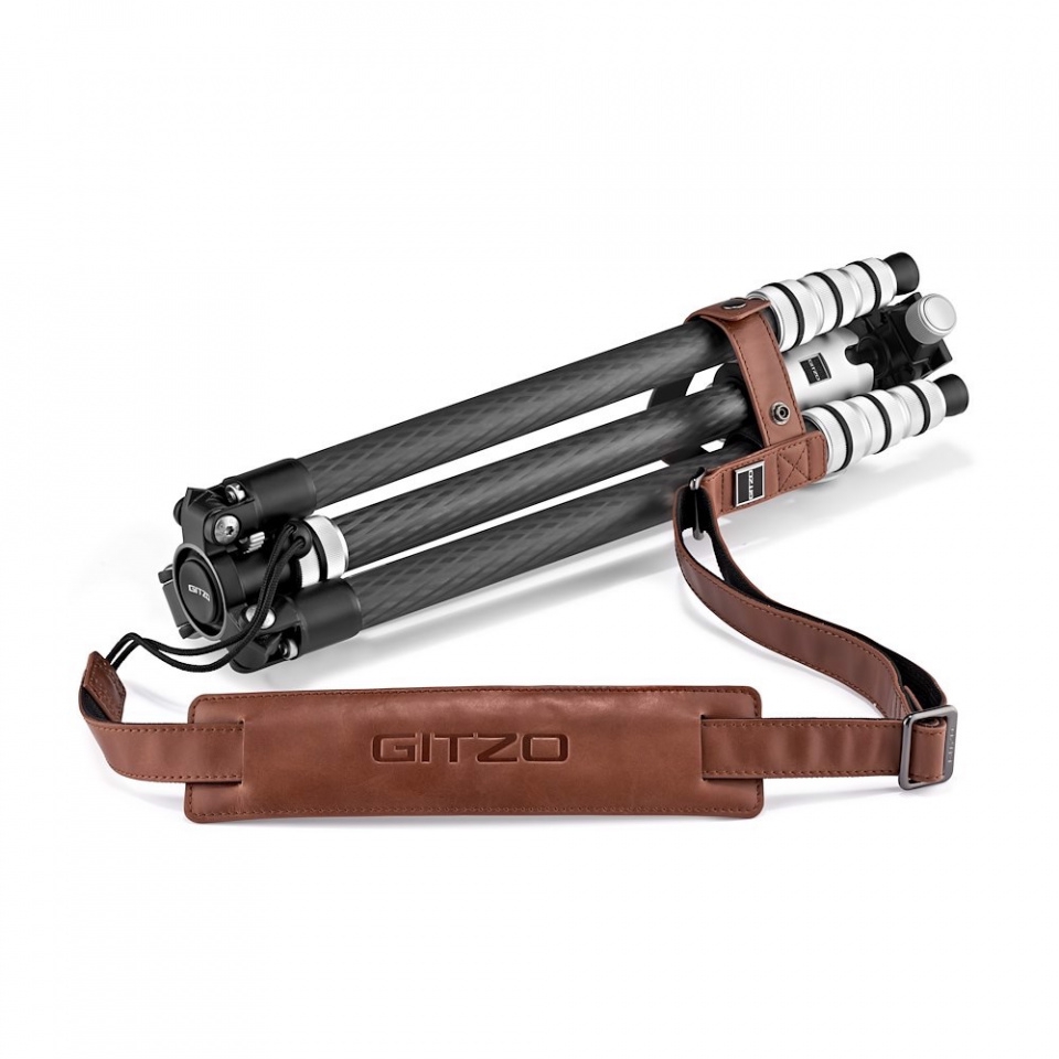 Gitzo GK1545T-RTI2 Legende bundle tripod & bag