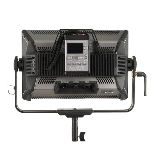 Aputure Nova P300c Kit (EU Version) +Koffer + Hochl.-RGBWW-Flächenleuchte