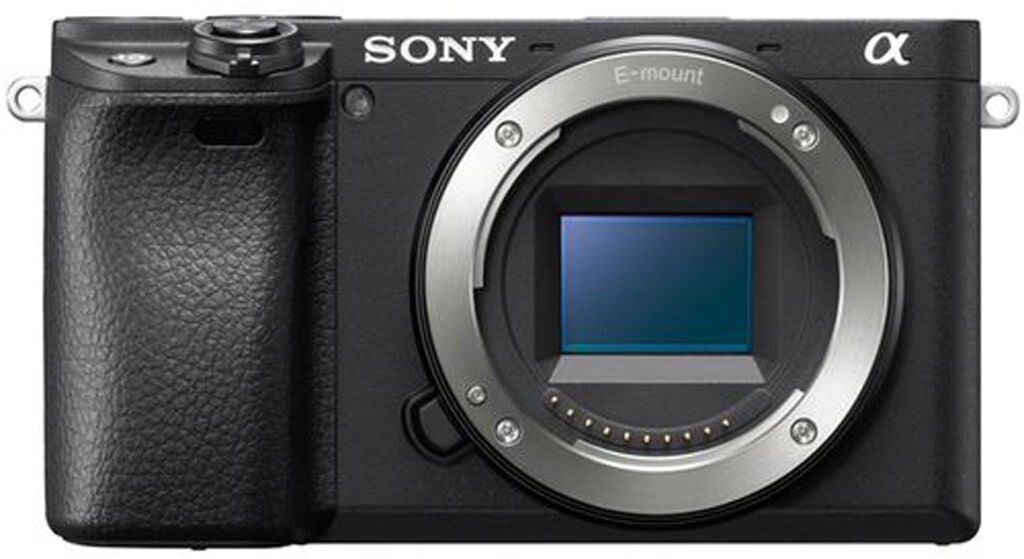 Sony Alpha 6400 (ILCE6400B) + SEL-P 16-50mm 1:3,5-5,6 OSS PZ (SELP1650)