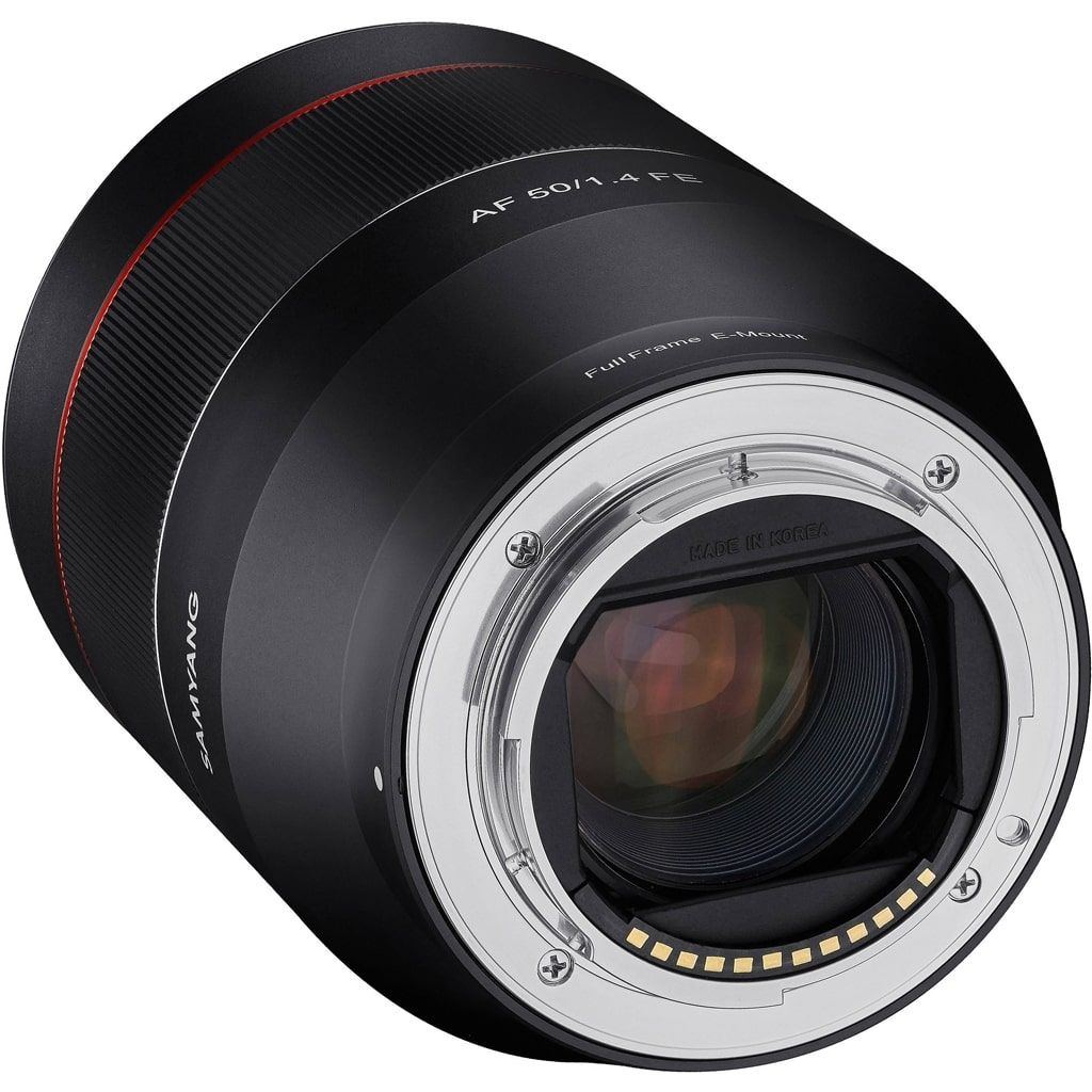 Samyang AF 50mm 1:1,4 FE + Lens Station für Sony E