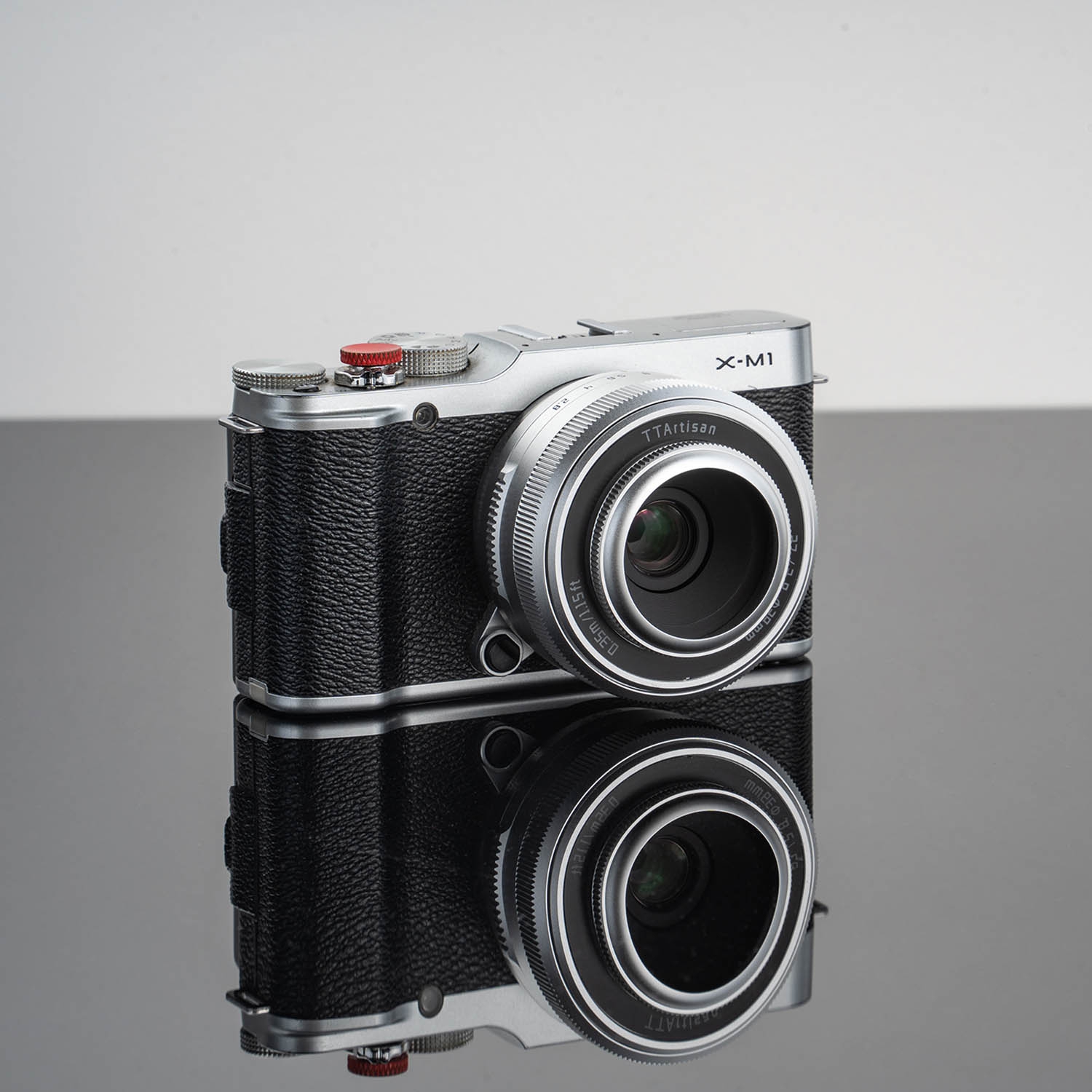 TTArtisan AF 27mm 1:2,8 für Fuji X silber